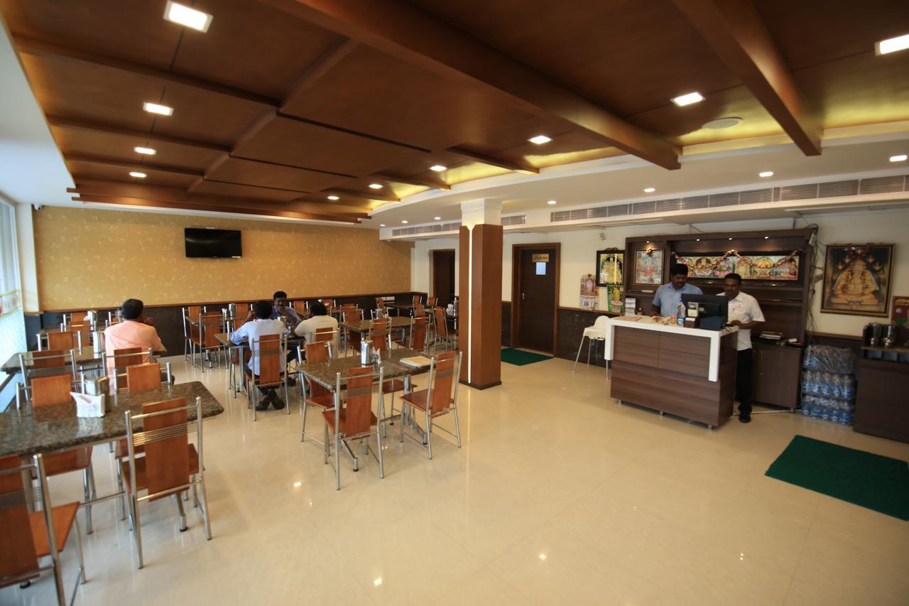 Kr Residency 호텔 Kānādukāttān 외부 사진